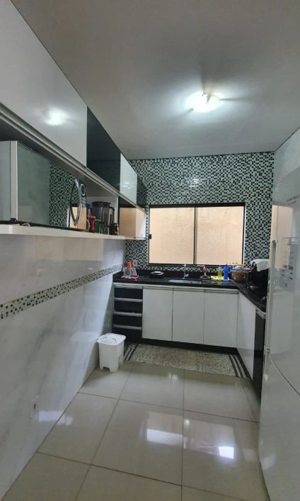 Vendo casa de 4/4 com churrasqueira na REGIÃO NORTE em Palmas - TO