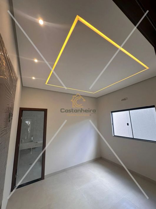 Casa nova geminada 02 quartos sendo 1 suíte - Plano Diretor Sul