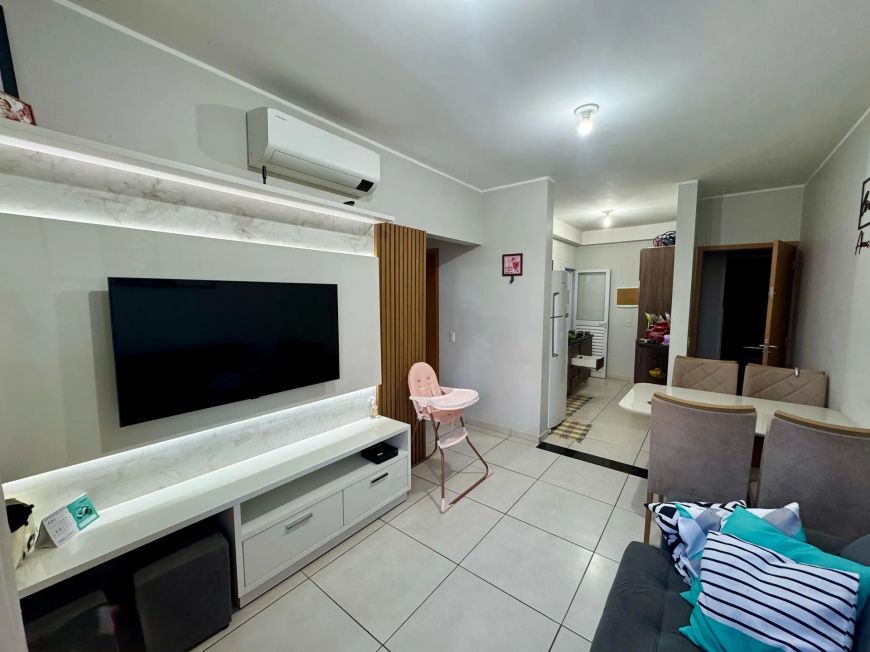 Apartamento de 2 Quartos sendo 1 Suíte na 405 Sul
