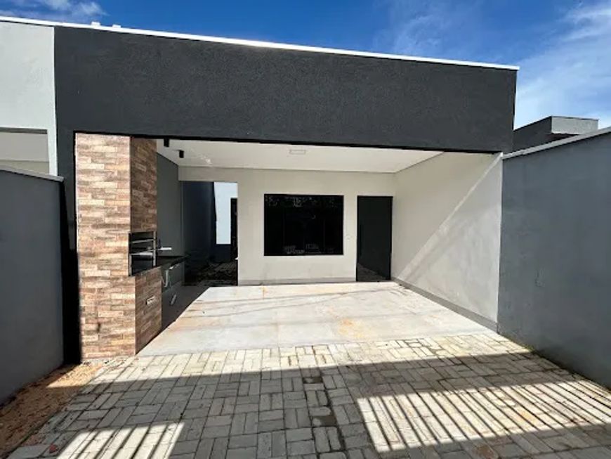 Casa com 2 dormitórios sendo 1 suíte à venda, com 79 m² de area construída, por R$ 270.000 - Setor B