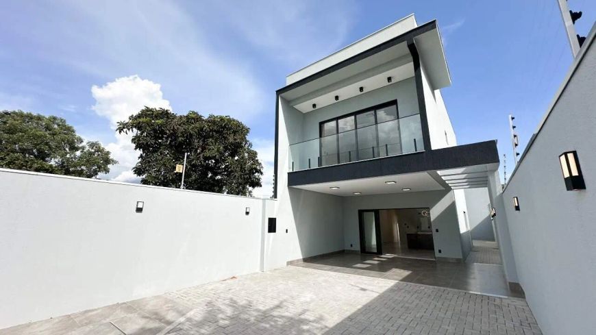 SOBRADO NA 309 SUL (ARSO 34) DE 152,39m², COM 3 QUARTOS, SENDO 2 SUÍTES E COM PISCINA