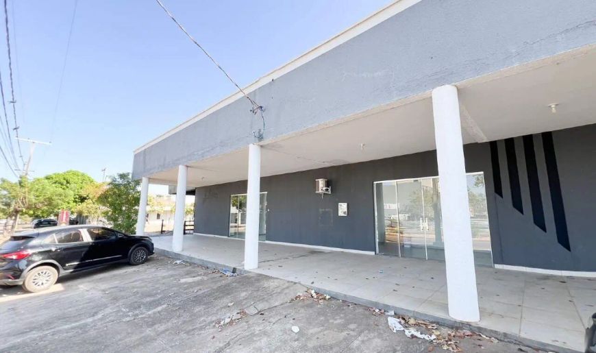 PRÉDIO COMERCIAL NA QUADRA ACSO 1(103 NORTE) 700,95M², 15 SALAS E 15 BANHEIROS