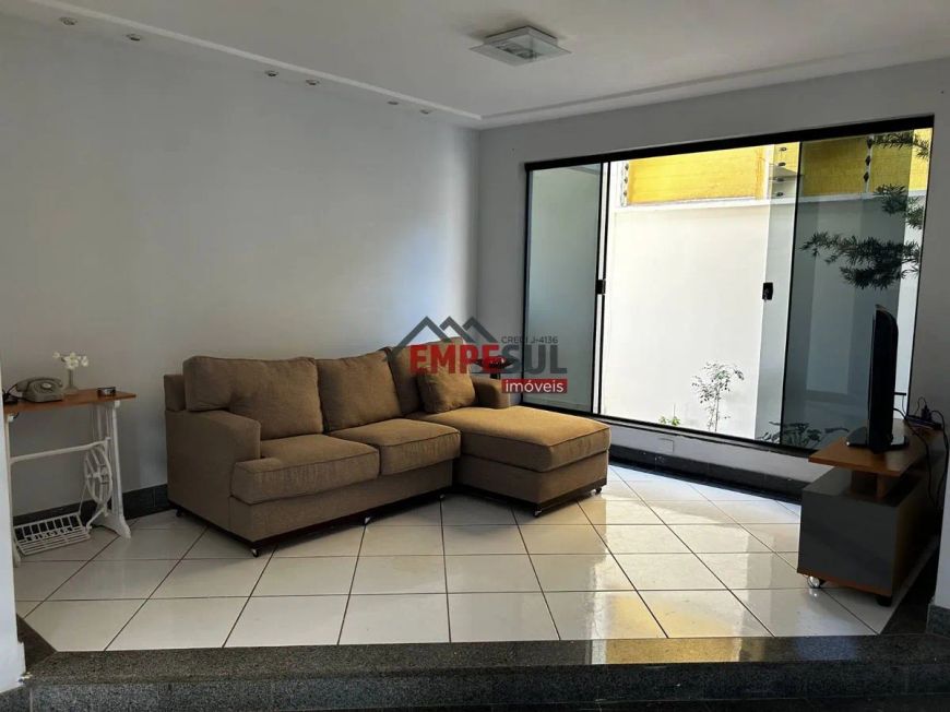 Vendo Sobrado de 4 quartos na 106 Norte ou Arne 12