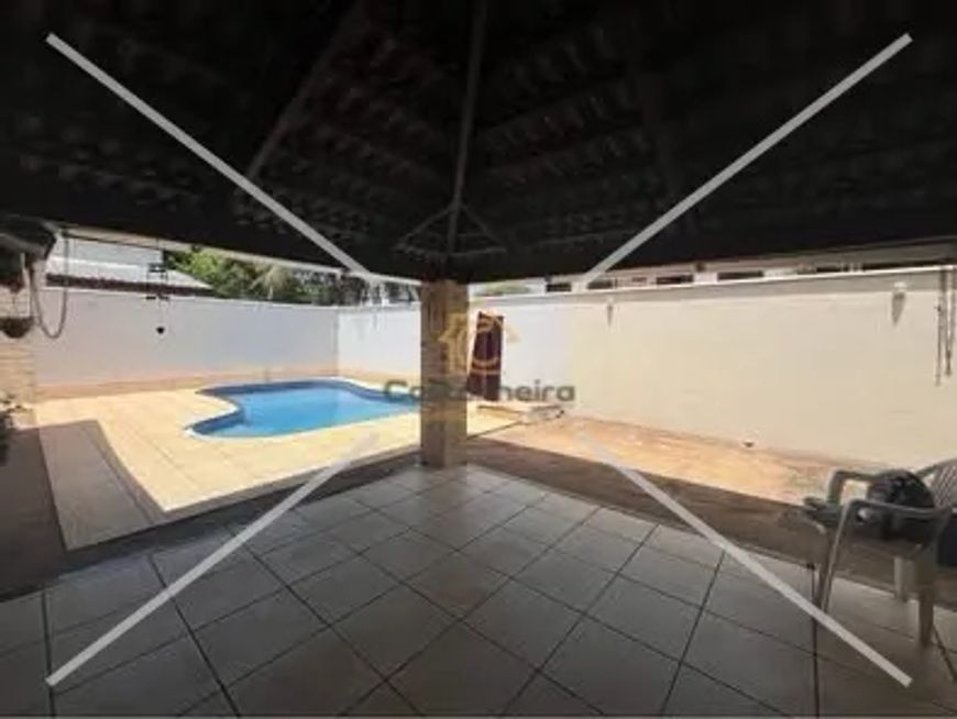 Casa 03 quartos sendo 01 suíte - 405 Sul