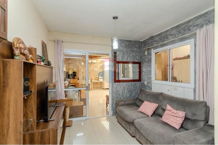 Ótima casa, com garagem! Apenas R$270.000,00