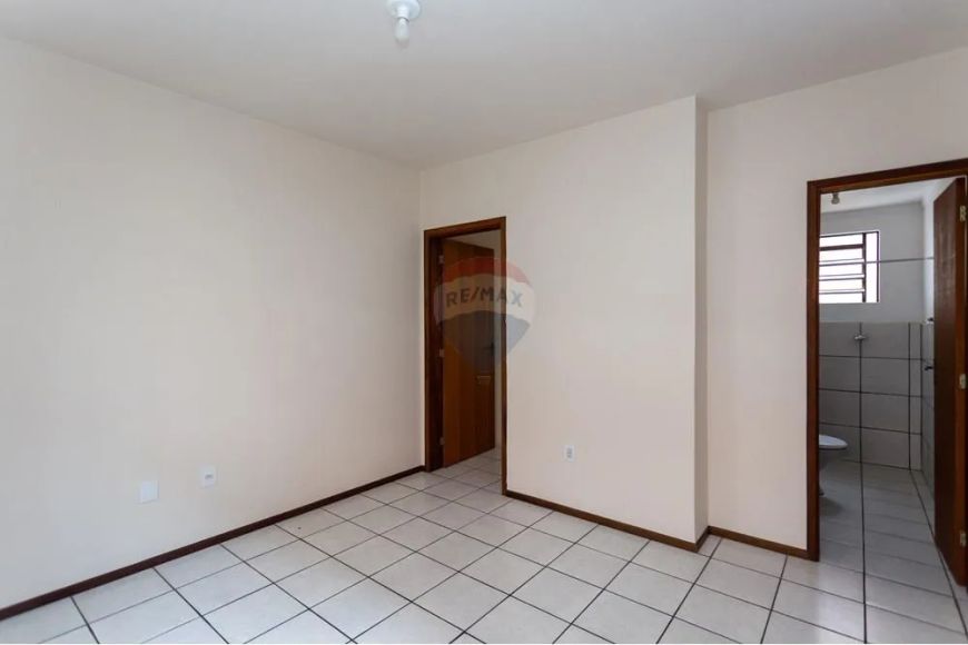 Apartamento térreo 2 dormitórios e vaga de garagem no condomínio Arco Verde