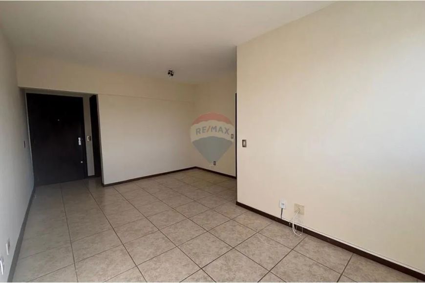 Apartamento 2 dormitórios sendo 1 suíte Centro Santa Maria