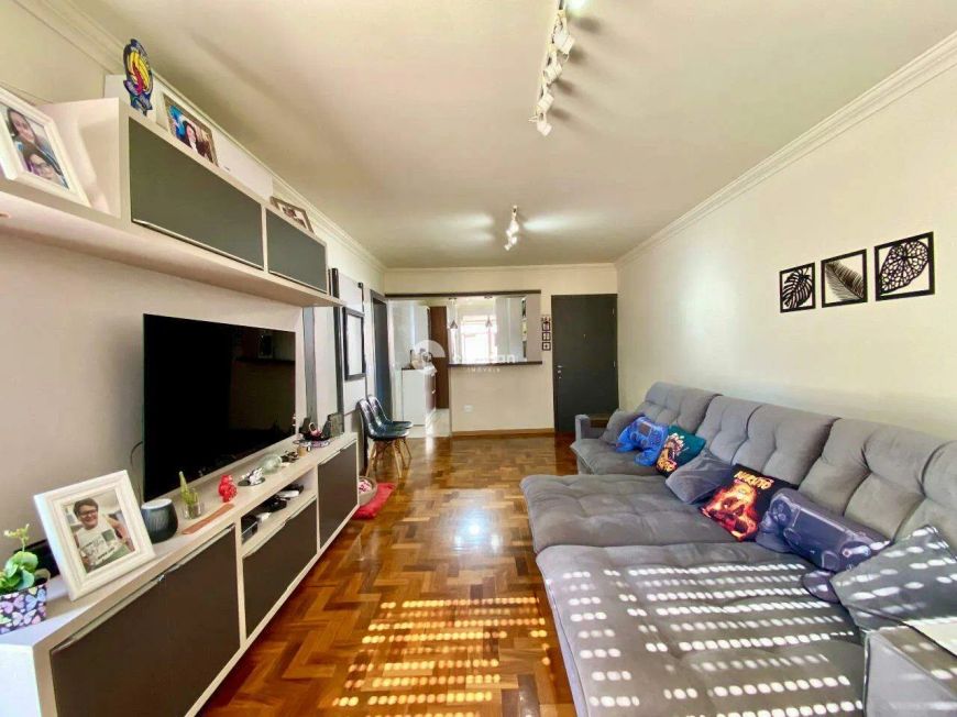 Apartamento à venda, 2 quartos, 1 suíte, 1 vaga, Centro - Santa Maria/RS