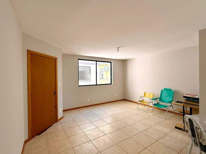Apartamento Central em frente a Praça da Locomotiva!"