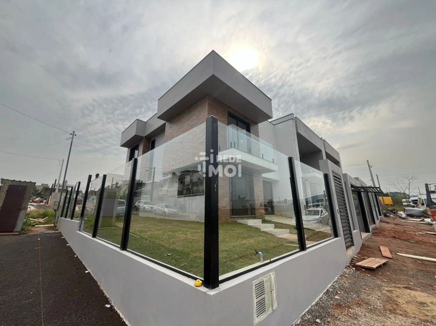 Casa de 3 dormitórios a venda em Camobi