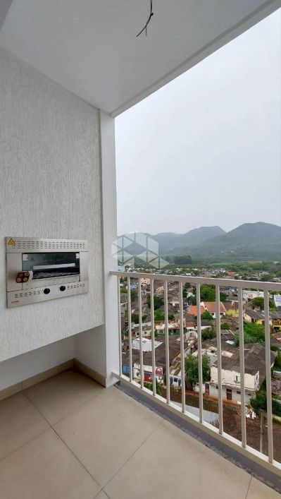 APARTAMENTO À VENDA EM SANTA MARIA.