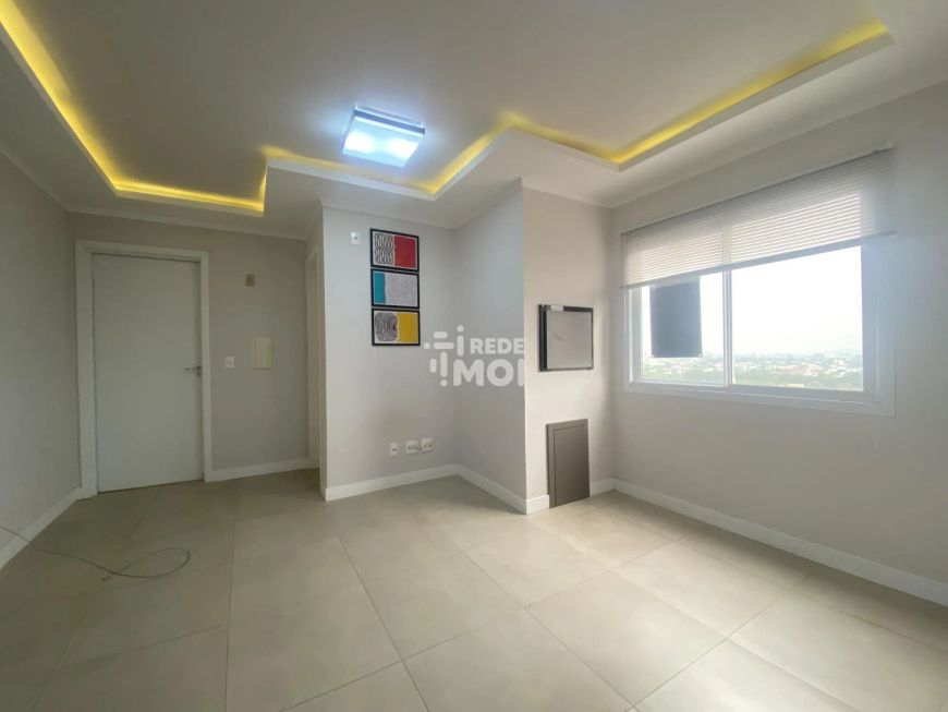 Apartamento 1 dormitório semimobiliado
