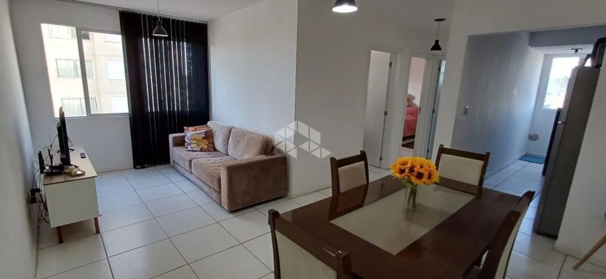 Venda de apartamento com 2 quartos, 1 banheiro, elevador