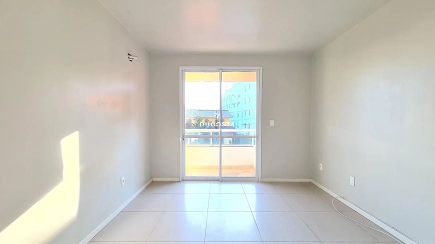 Apartamento 2 Dormitórios C/ Elevador e garagem