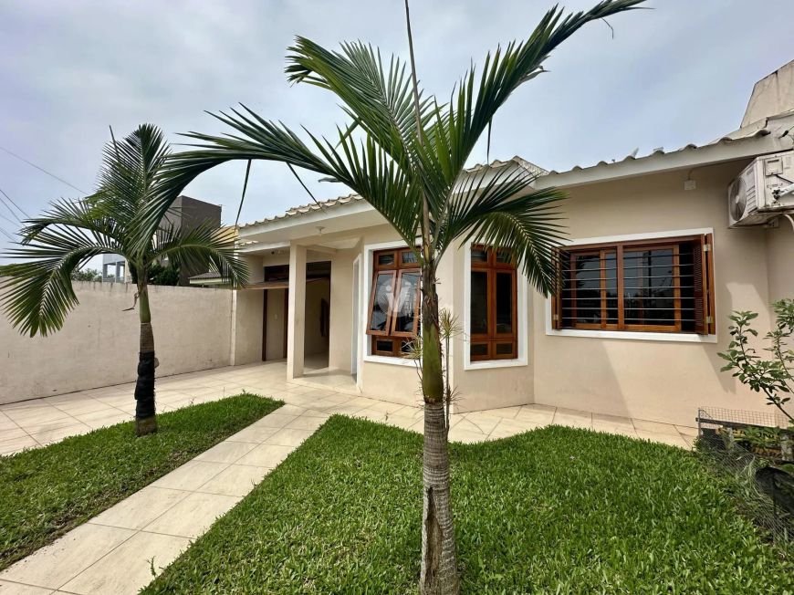 Excelente casa de 3 dormitórios com suíte!