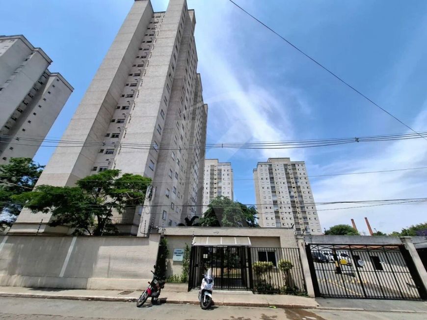 Apto. com 2 quartos, sala, cozinha e banheiro no bairro do Jaçanã