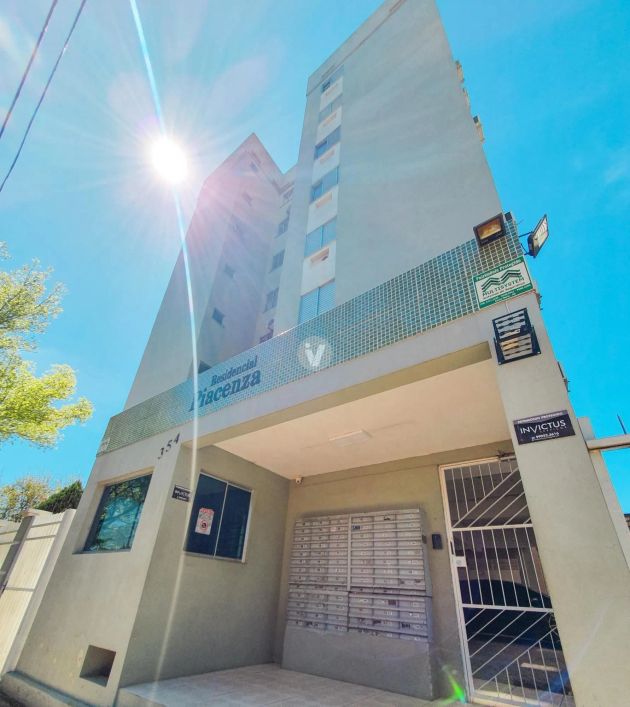 Apartamento 3 dormitórios, andar alto com elevador