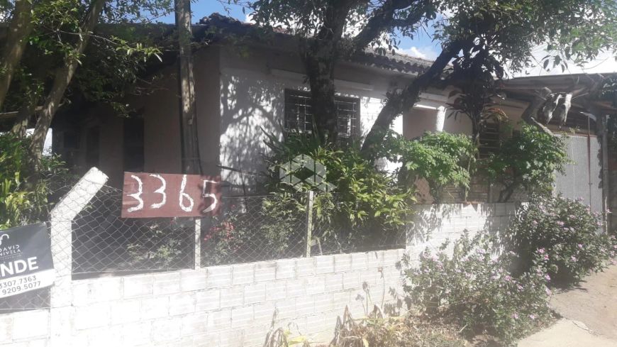 Casa de 3 quartos à venda no bairrro Tomazetti, Santa Maria, RS.