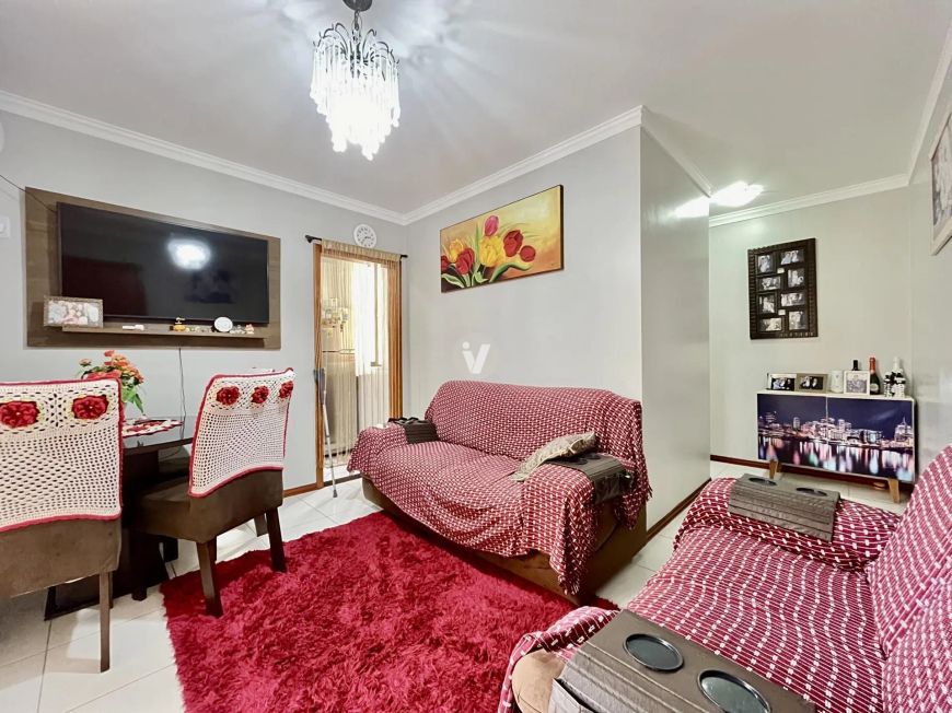 Apartamento Semi-mobiliado com 2 dormitórios e Churrasqueira!