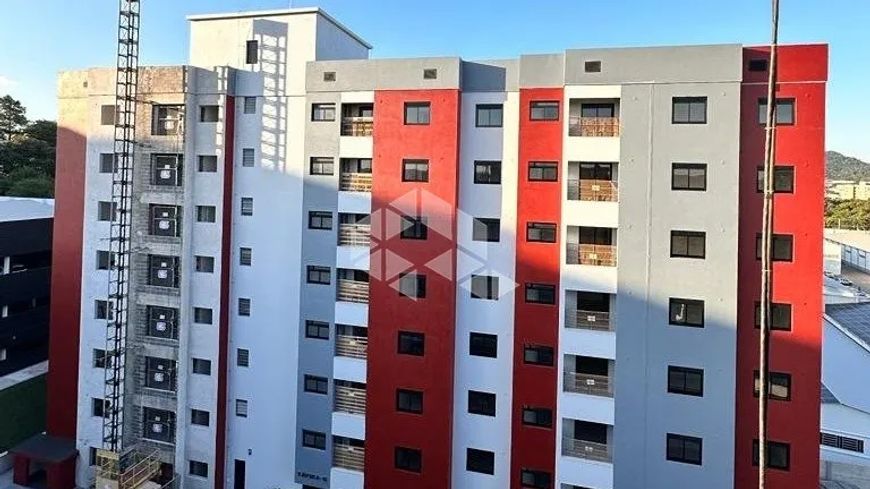 Ótimo apartamento com 02 dormitórios, suíte, sacada, churrasqueira e garagem coberta, à venda no bai