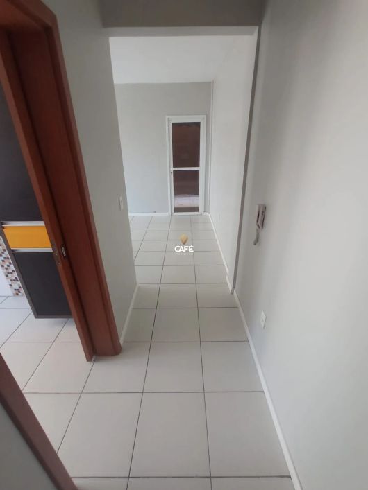 Apartamento Amplo Semi Mobiliado De 3 Dormitórios, Suíte, Sala 2 Ambientes, Banh