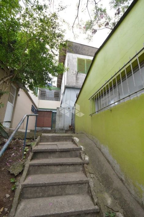 Apartamento localizado na Av. Paulo Lauda
