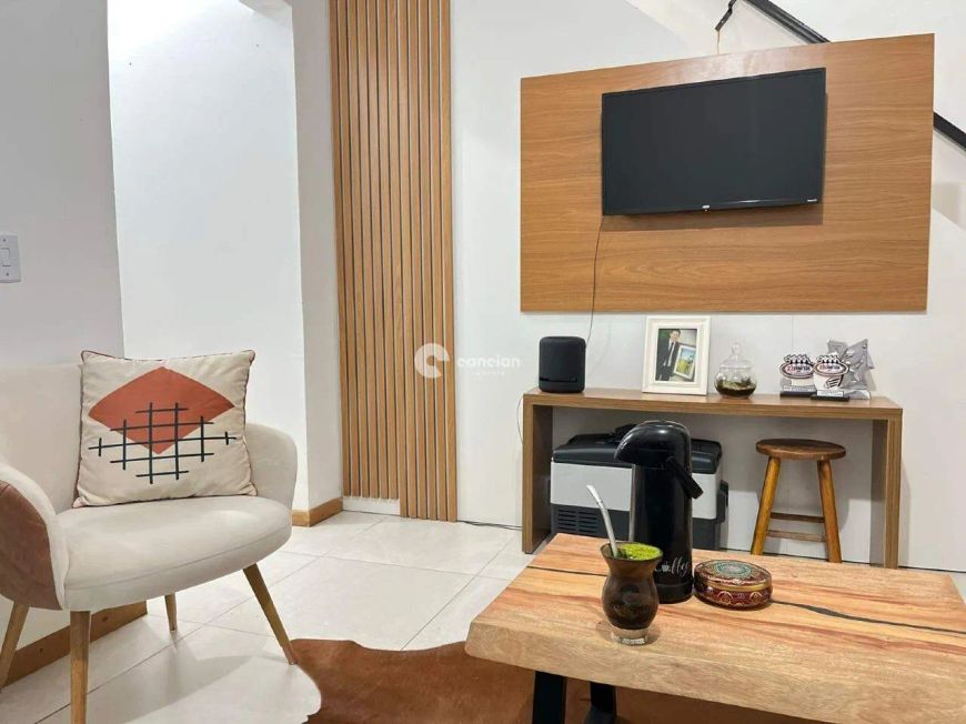 Casa de Condomínio à venda, 2 quartos, 2 vagas, Diácono João Luiz Pozzobon - Santa Maria/RS