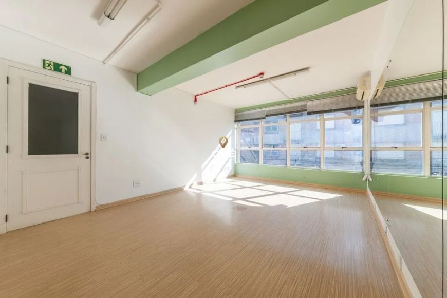 Sala Comercial, 134,83m², Centro