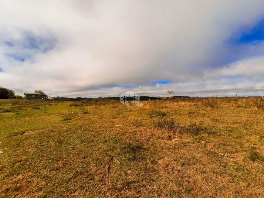 Área ampla medindo 16,5201 hectares