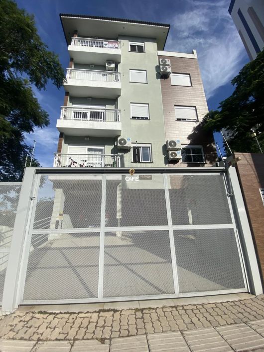 Apartamento semimobiliado, no bairro Dores