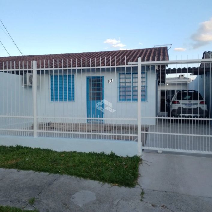 Casa com 2 quartos á venda em Camobi Santa Maria Rs.