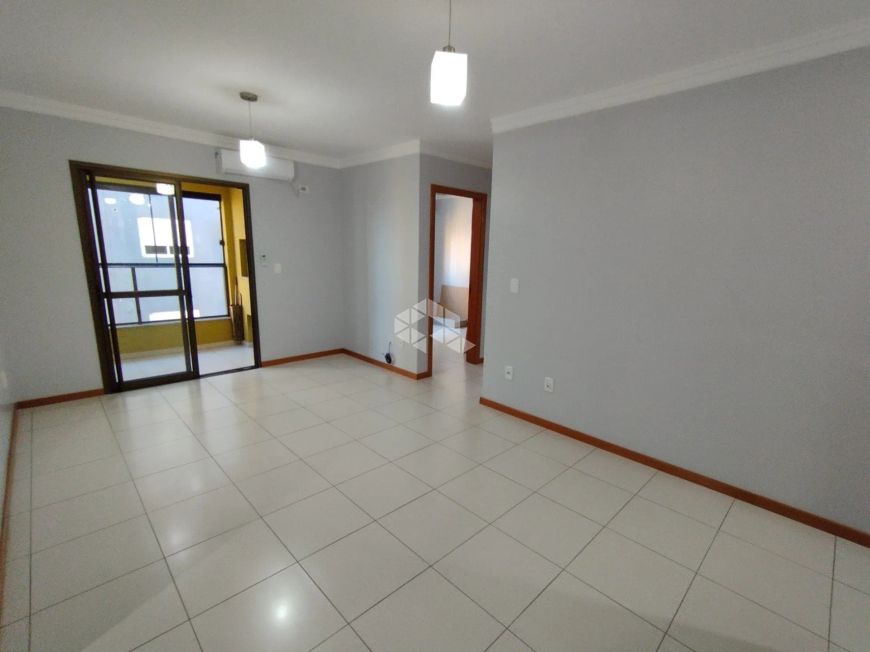 Apartamento semi mobiliado com 3 Dormitórios com suíte, Sacada e churrasqueira, garage coberta, Bair