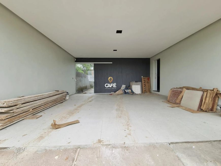 Excelente casa 3 dormitórios e 1 suíte
