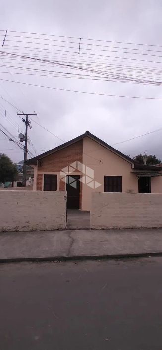 Terreno composto por duas casas