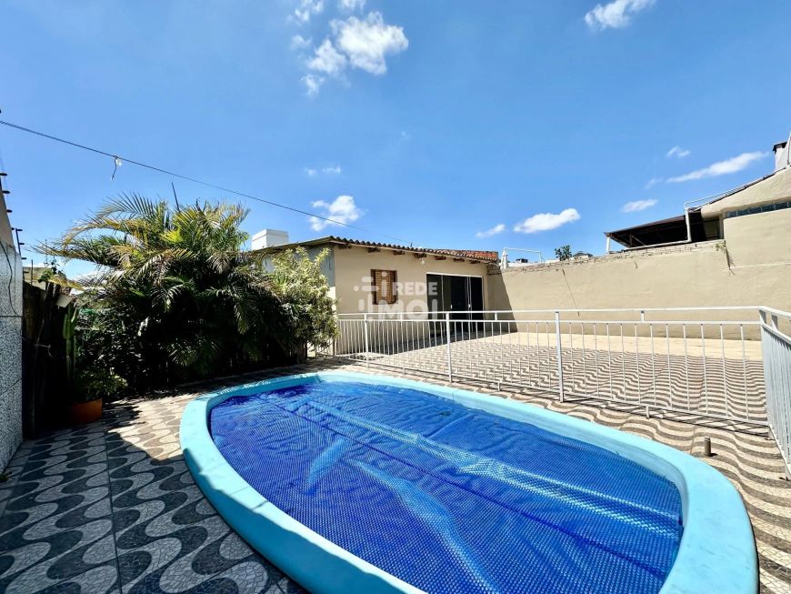 CASA NO BAIRRO TOMAZETTI