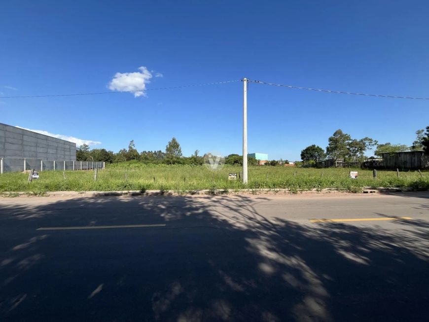Terreno plano e amplo no bairro Cerrito!