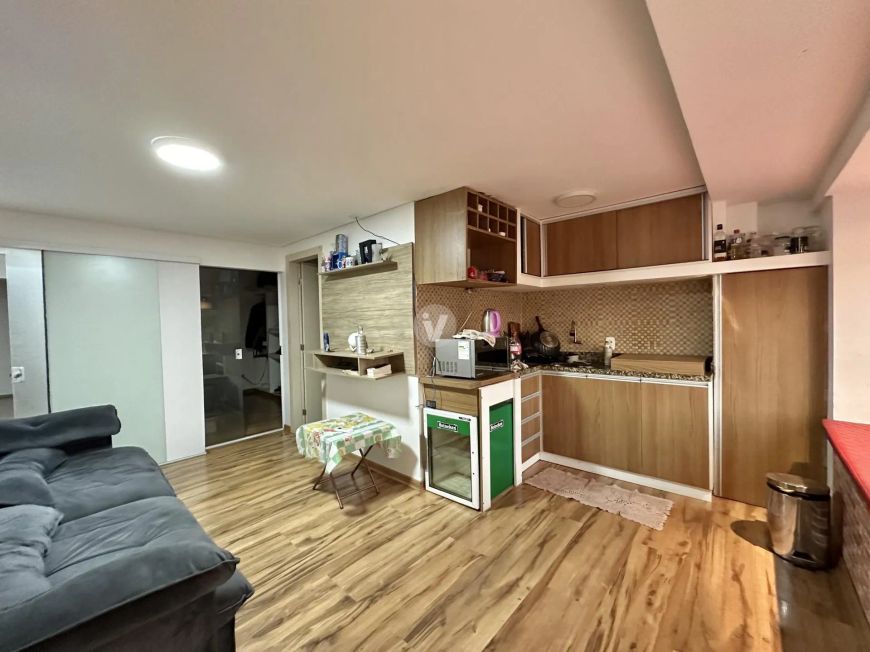 Pavilhão pronto em ótima localização COM CASA INTEGRADA!