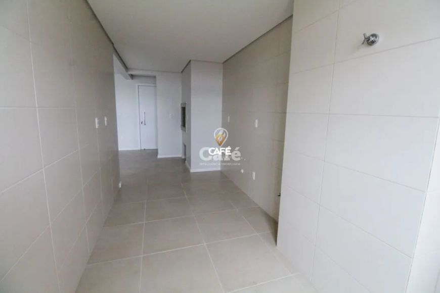 Apartamento 03 Dormitórios com 1 Suíte, e, 2 Garagem no Bairro Nossa Senhora das