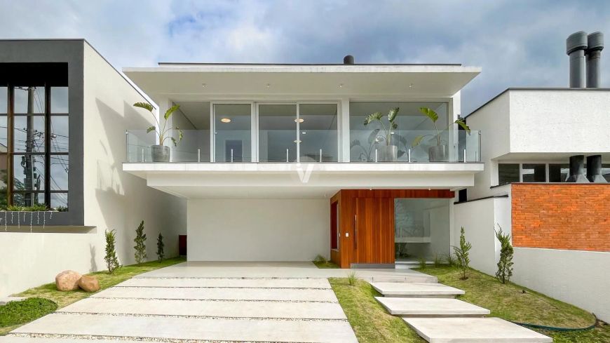 Casa Nova no Parque das Oliveiras