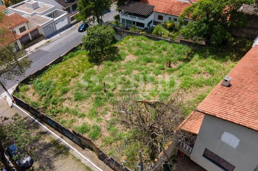 Terreno á Venda na Freguesia do Ó com 938m²