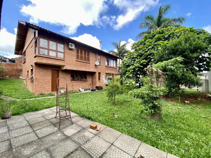 Casa ampla no Dom Antônio Reis!