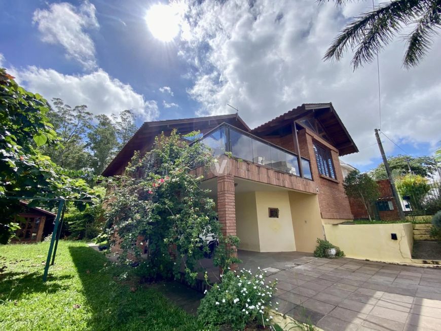 Casa ampla no Dom Antônio Reis!