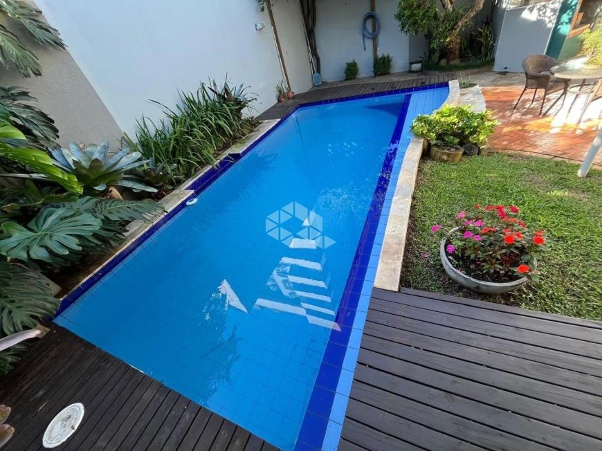 CASA ALTO PATRÃO COM 4 DORMITÓRIOS E 294M² DE ÁREA CONTRUIDA