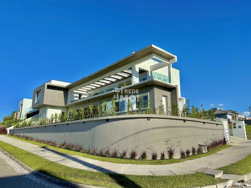 Belissimo imóvel alto padrão em condominio exclusivo