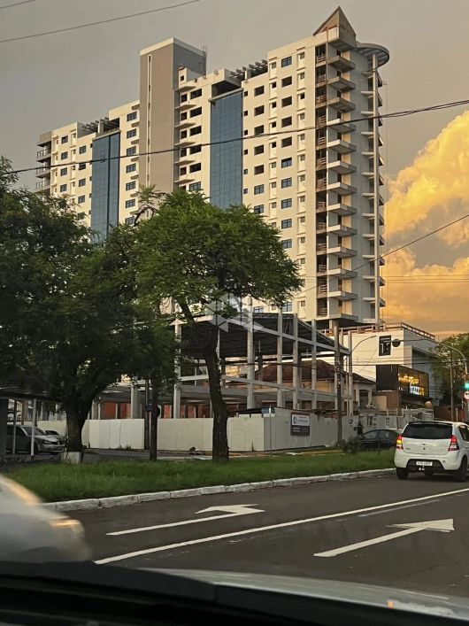 Apartamento com 3 suítes no Bairro Medianeira