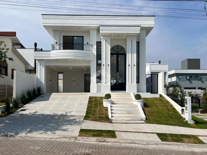 Casa de Alto Padrão à Venda no Condomínio Real Park - 2.600.000 reais