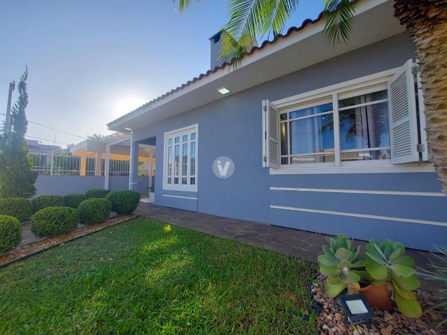 Casa 3 dormitórios à venda Pinheiro Machado Santa Maria/RS