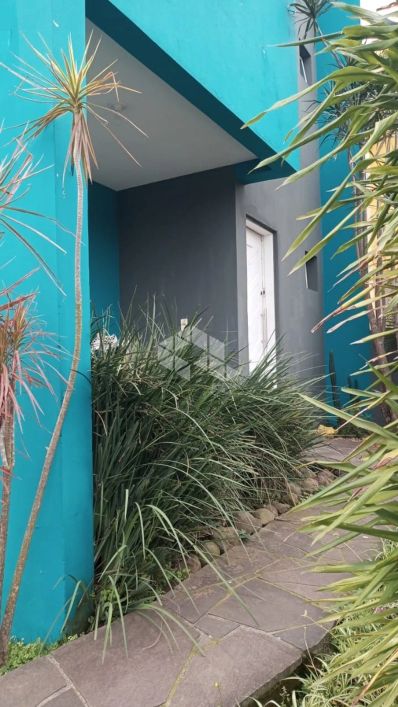 Casa à Venda no Bairro Tomazzetti em Santa Maria com 3 quartos
