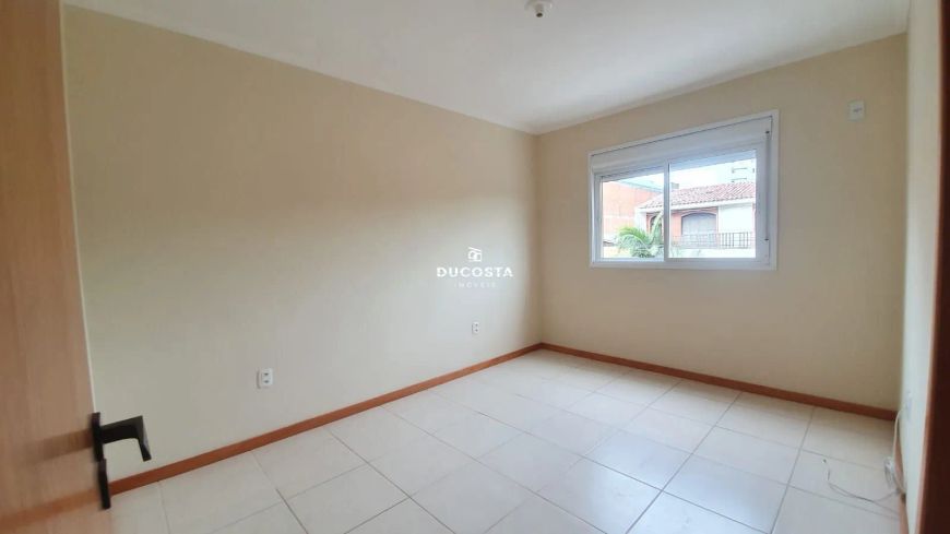 Apartamento de 2 Dorm, Suíte, Garagem, Sacada e Churrasqueira