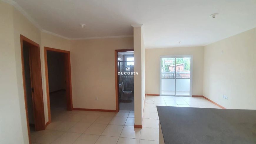 Apartamento de 2 Dorm, Suíte, Garagem, Sacada e Churrasqueira
